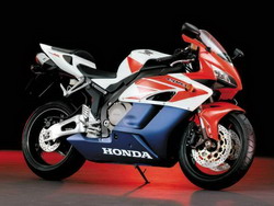 Honda CBR 1000RR Fireblade 2004